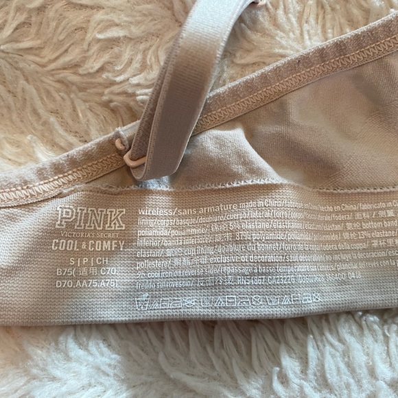 Victoria secret PINK cool and comfy bra - Picture 3 of 3